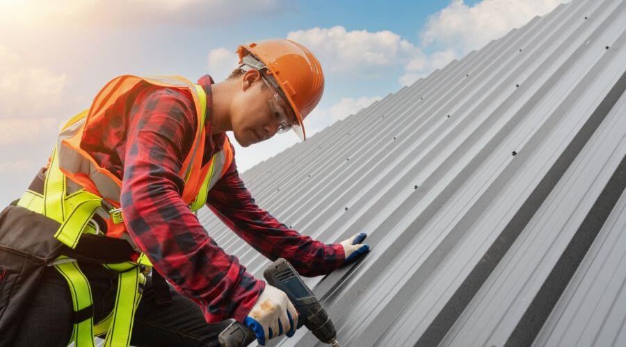 Professional Emergency Roof Repairs services in Hoodsport, WA